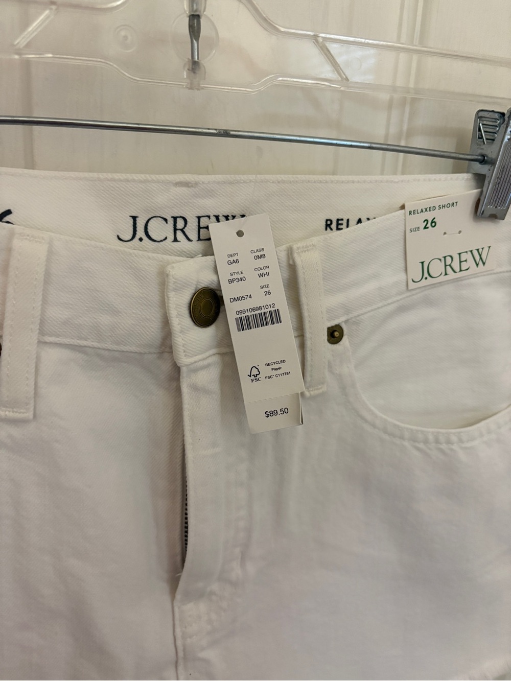 BOGO!! NWT CREW Relaxed Denim High Rise Short in White - Picture 5 of 10